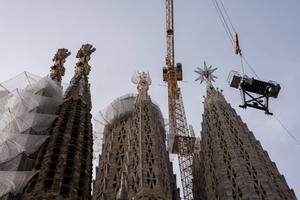 Prevé que la parte estructural de la basílica esté finalizada en unos 10 años, sin la controvertida escalinata de Mallorca.
