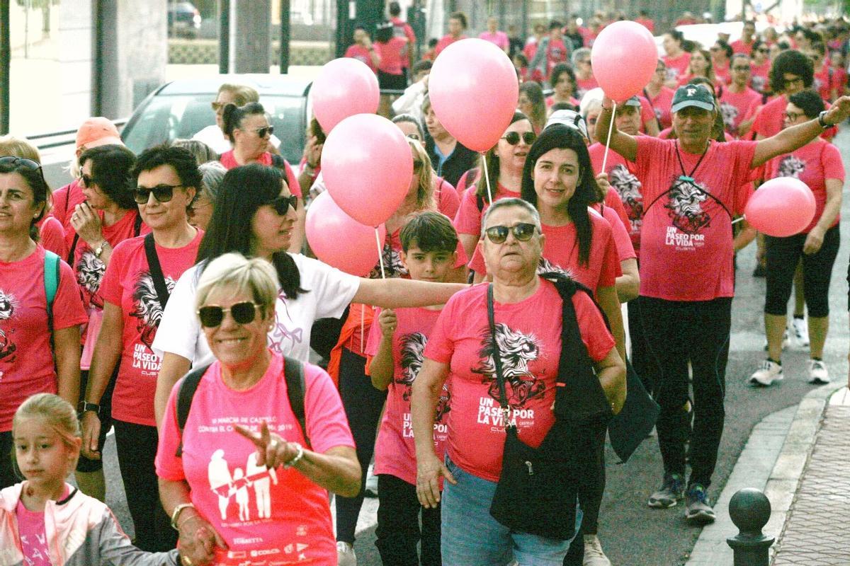 Galería de imágenes: XI Marcha Solidaria Contra el Cáncer de Mama en ...