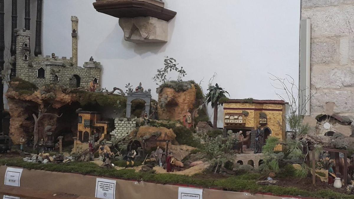 La cofradía del Cristo de la Misericordia monta un belén en San Julián | C. T.