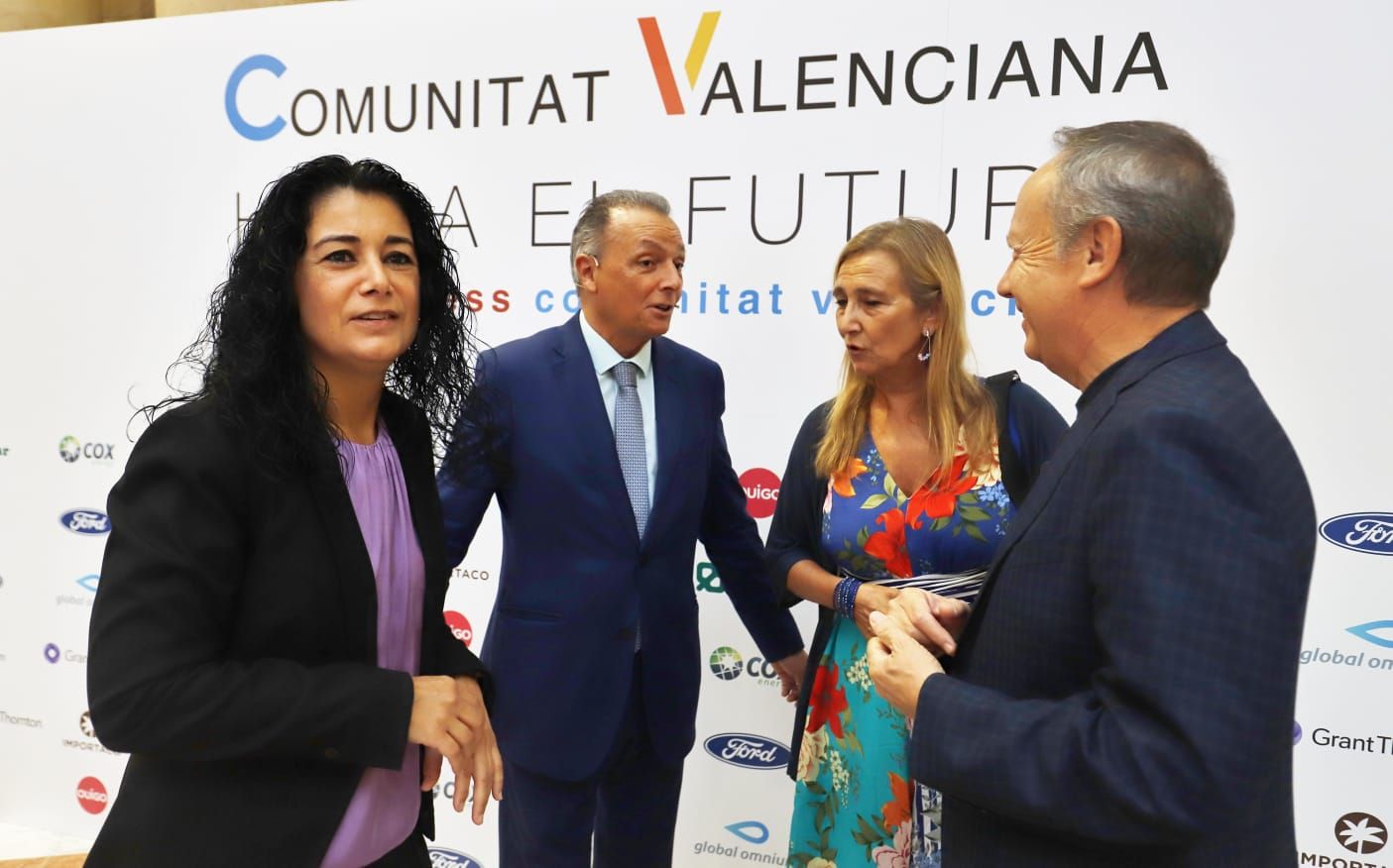 Ximo Puig inaugura la "Jornada Comunitat Valenciana hacia el futuro" en el Palacio de las Comunicaciones