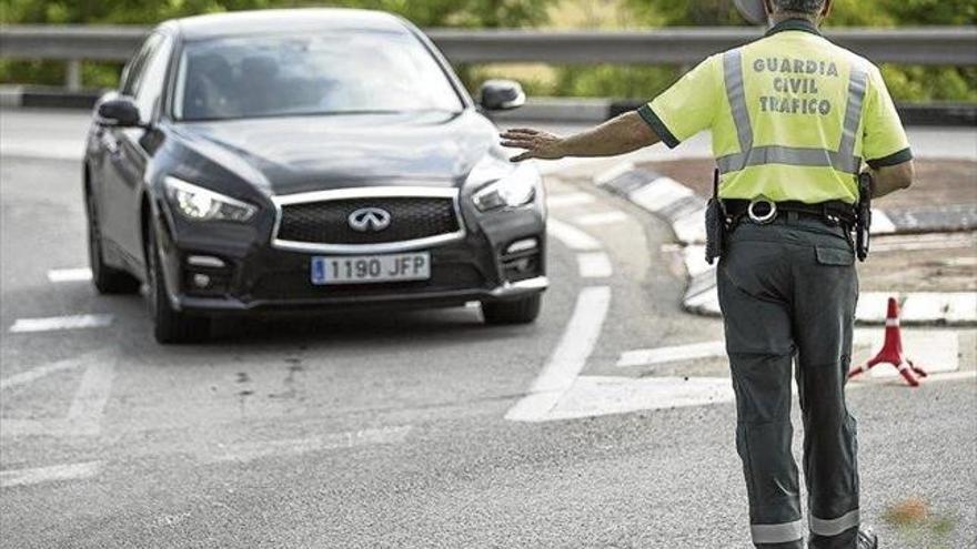 Campaña con 400 agentes para el control del cinturón de seguridad en Extremadura