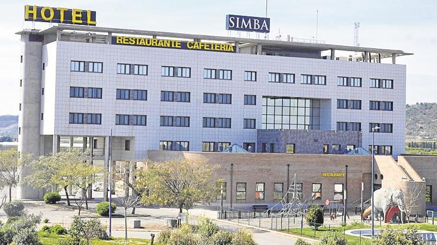 Los empleados del hotel Simba anuncian protestas por el cierre