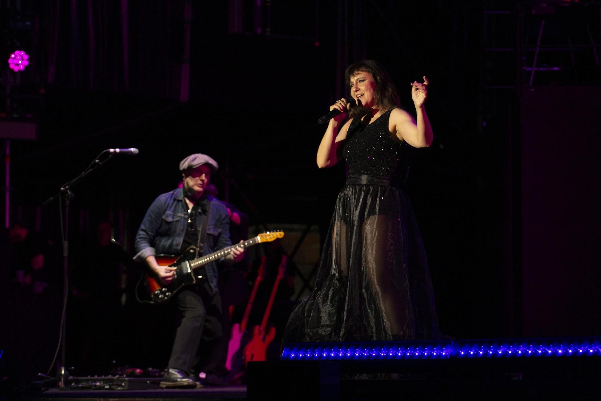 Amaral arrasa en Alicante con su "Dolce Vita"