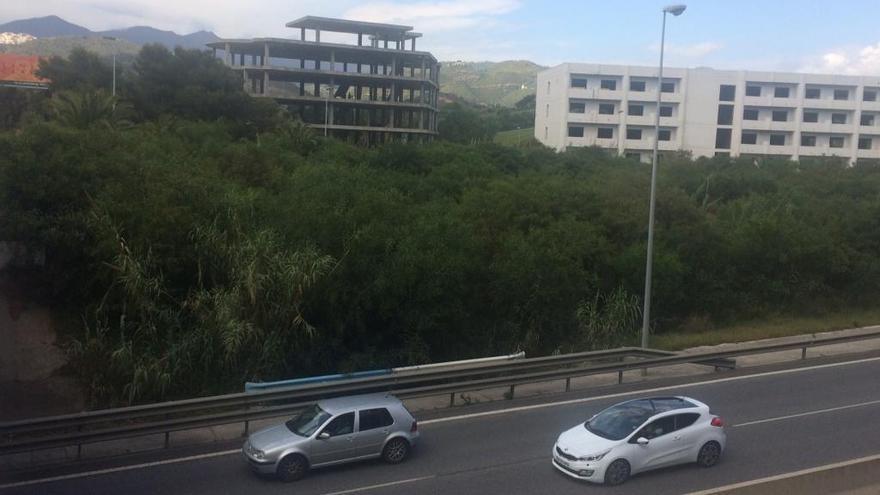 El edificio a medio construir junto al Hospital Comarcal que podría albergar una Comisaría de Policía.