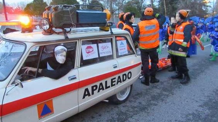 Exvoluntarios de Protección Civil, en el Antroxu del año pasado.