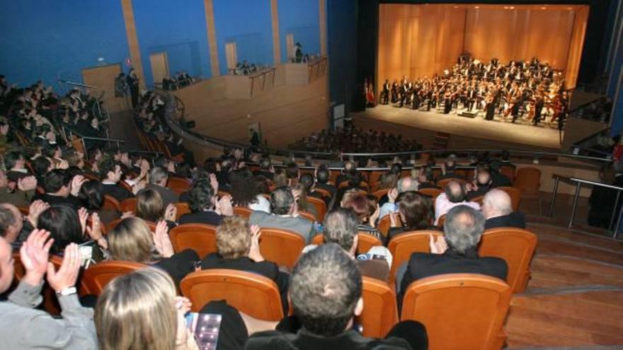 El gobierno autonómico también debe a las arcas municipales 2 millones de euros del convenio del Teatro Calderón