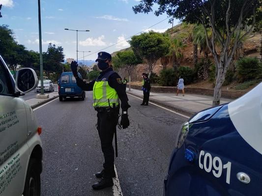 Coronavirus en Canarias: Los controles de confinamiento de la jornada en Las Palmas de Gran Canaria