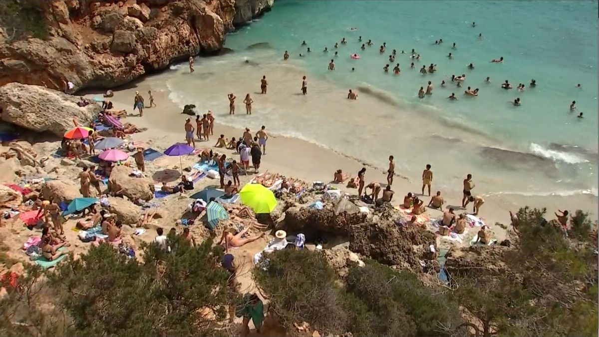 Caló des Moro | Las redes sociales convierten lugares paradisiacos en auténticos hormigueros