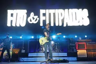 Cáceres se entrega a Fito en uno de los conciertos más multitudinarios en el Hípico