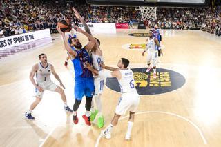 El Barça se levanta con el mejor Mirotic e iguala la final