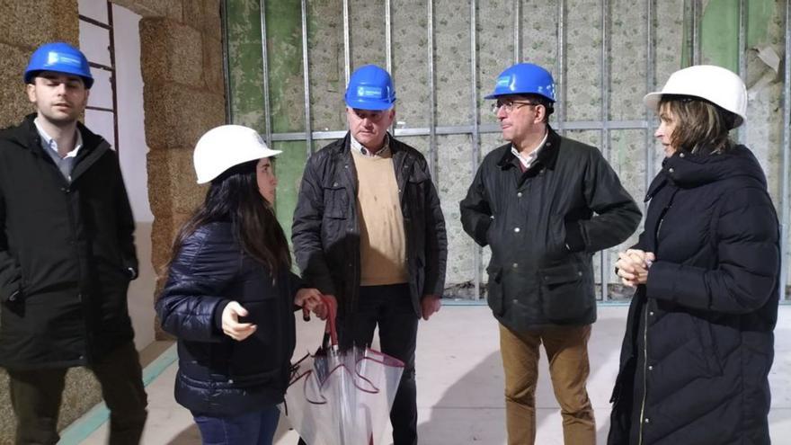 Ponteareas acomete las obras para crear una residencia de artistas en el municipio