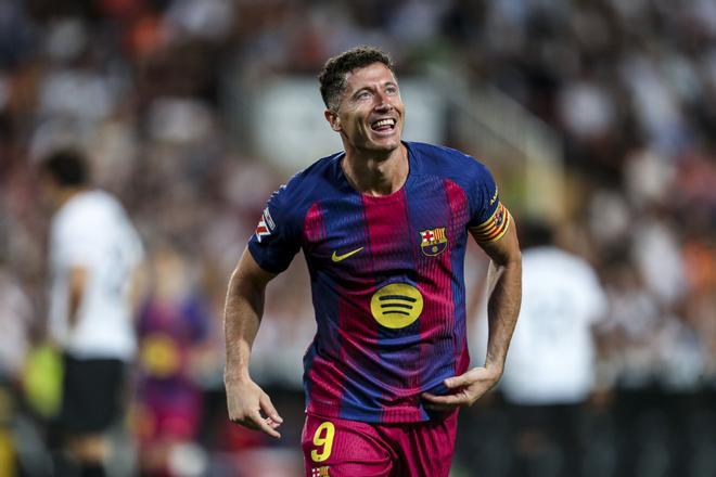 El Fenerbahce vuelve a irrumpir como posible destino de Lewandowski