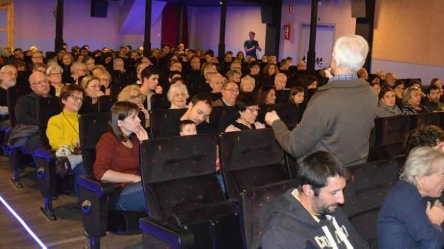 El Teatre Patronat es va omplir a l&#039;estrena de l&#039;audiovisual de la història de l&#039;entitat teatral berguedana