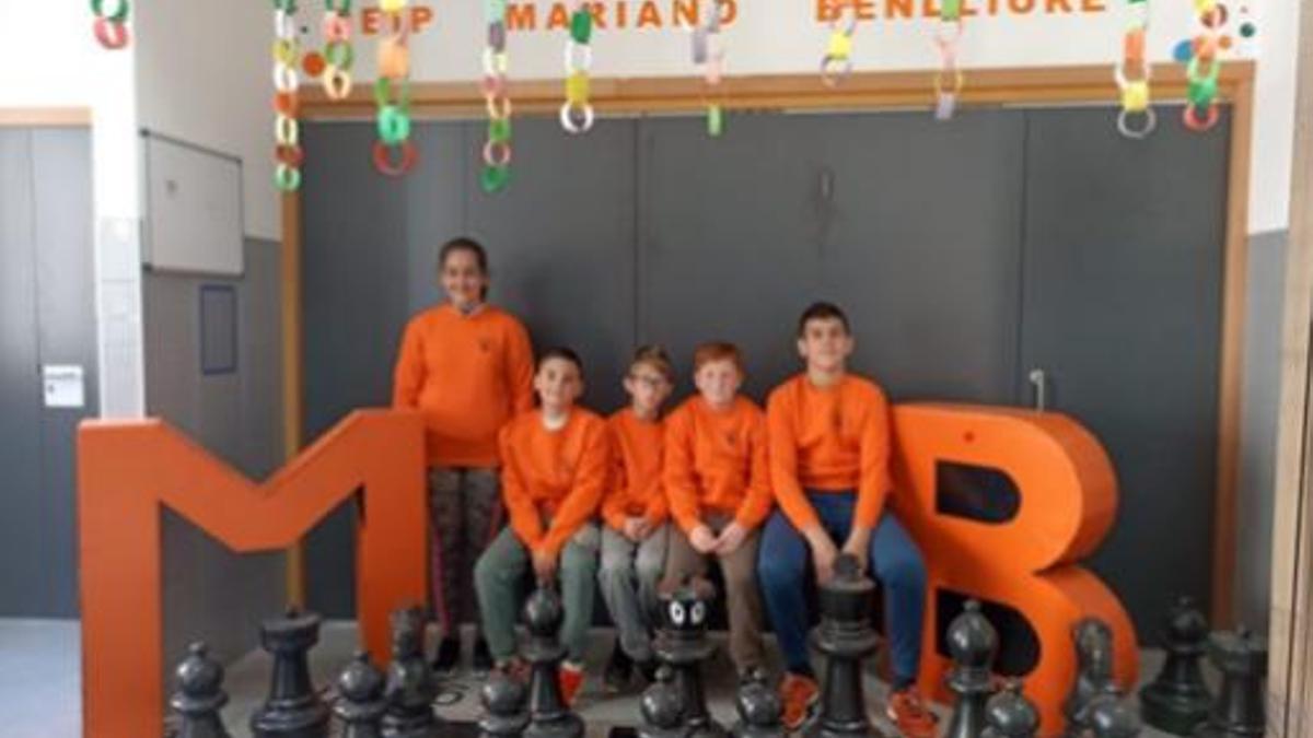 El equipo que participará en el campeonato nacional de ajedrez.