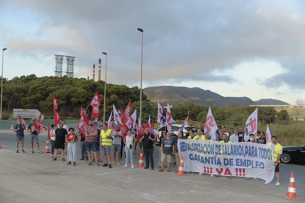 Huelga de los trabajadores de Repsol en Cartagena