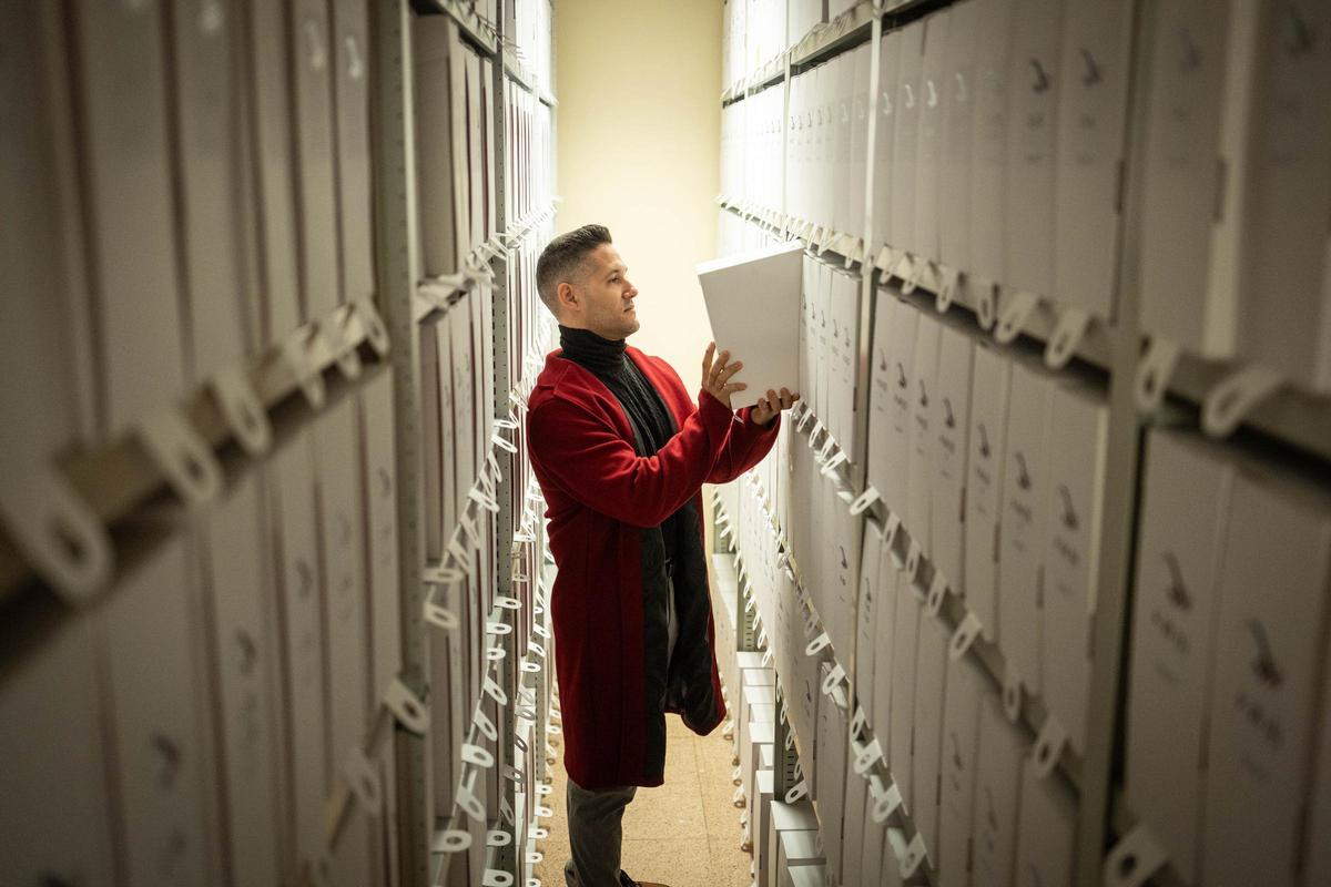 Daniel Melián, responsable del Archivo Histórico de La Laguna