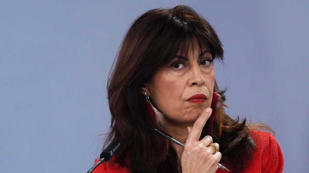 La ministra Ana Redondo, ofrece la rueda de prensa posterior a la reunión extraordinaria del Consejo de Ministros.