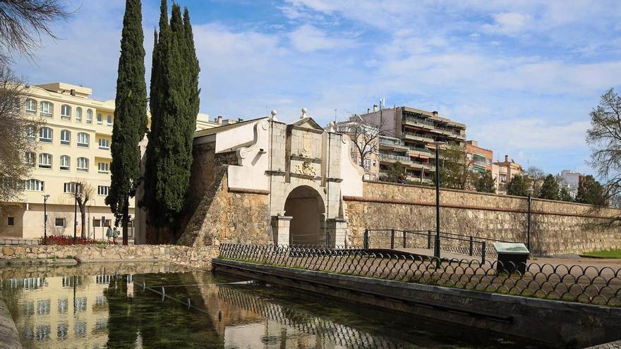 La ruta 'Badajoz a ras de cielo' recorre hoy el Casco Antiguo desde Puerta Pilar