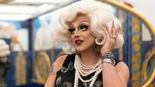 Minima Gueté, la primera drag queen en llevar la antorcha olímpica en París 2024: "Queremos hacer llegar un mensaje de libertad"