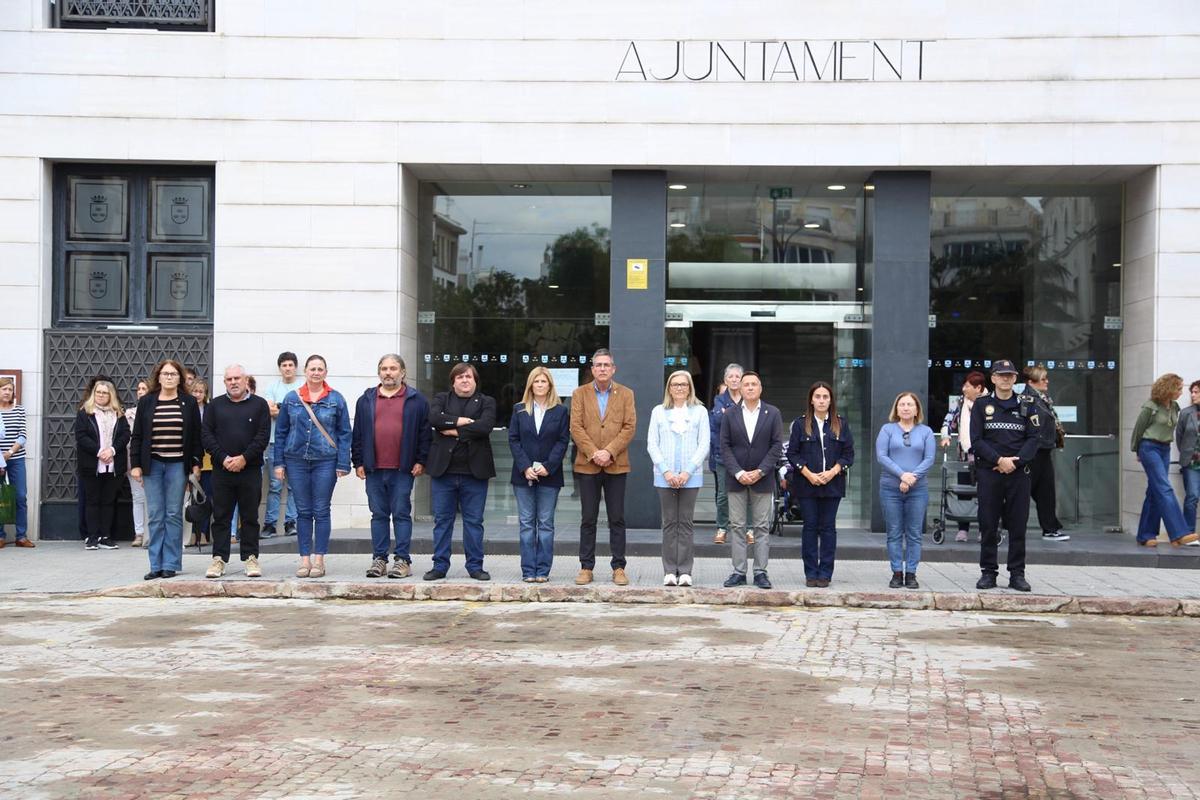 Jorge Monferrer ha presidido el minuto de silencio en Burriana.
