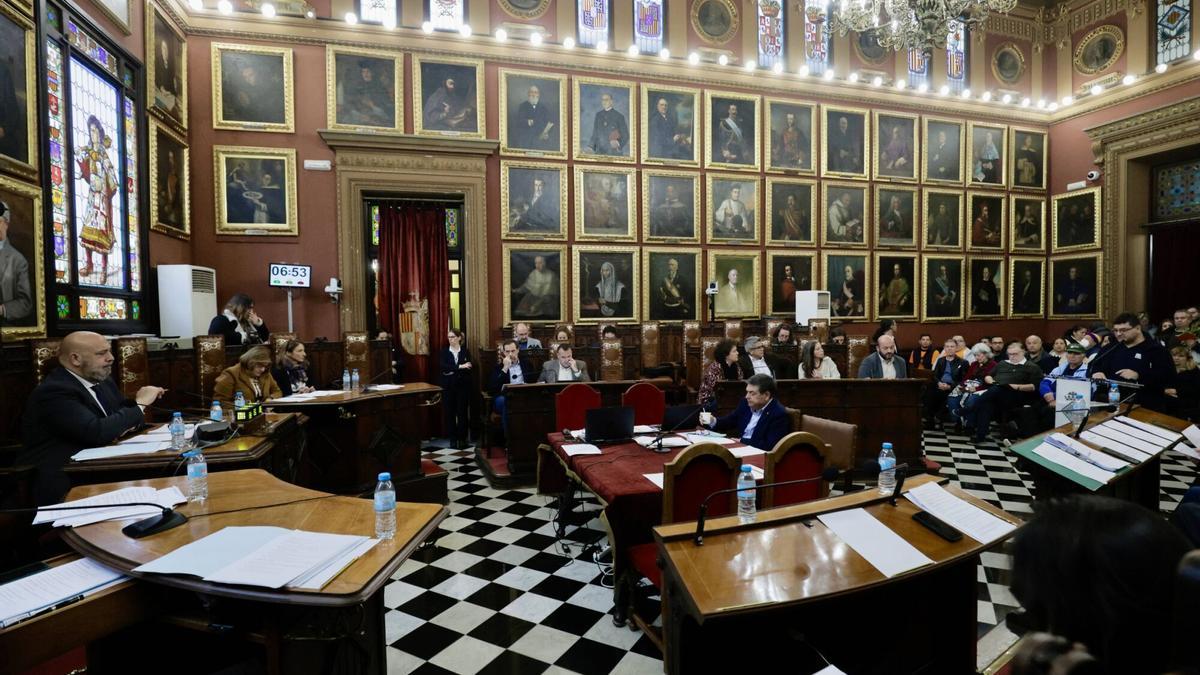 VÍDEO | Pedro Sánchez ya es persona 'non grata' en Palma: "Es el Gobierno más corrupto que ha tenido esta nación"