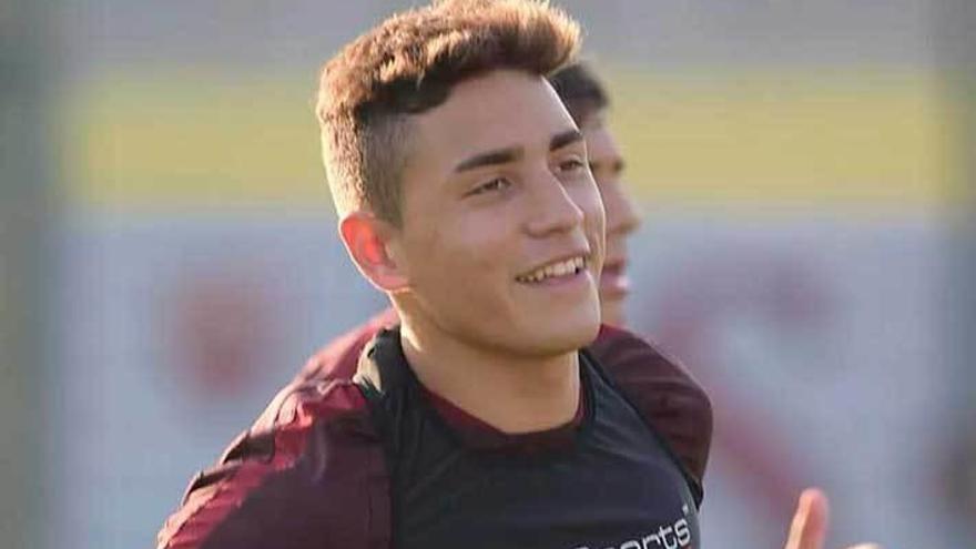 Ezequiel Ponce, durante un partido con la Roma.