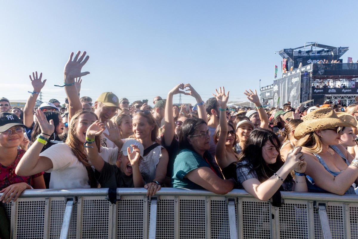 Archivo - Ambiente durante la segunda jornada de Mad Cool 2025 en el recinto Iberdrola Music, a 11 de julio de 2025, en Madrid (España) en el concierto de el cantante y compositor estadounidense Benson Boone ha presentado hoy en Mad Cool su pop vibrante