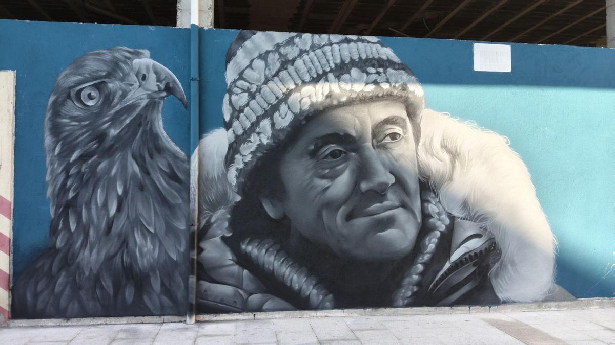 Mural homenaje a Félix Rodríguez de la Fuente en A Estrada.