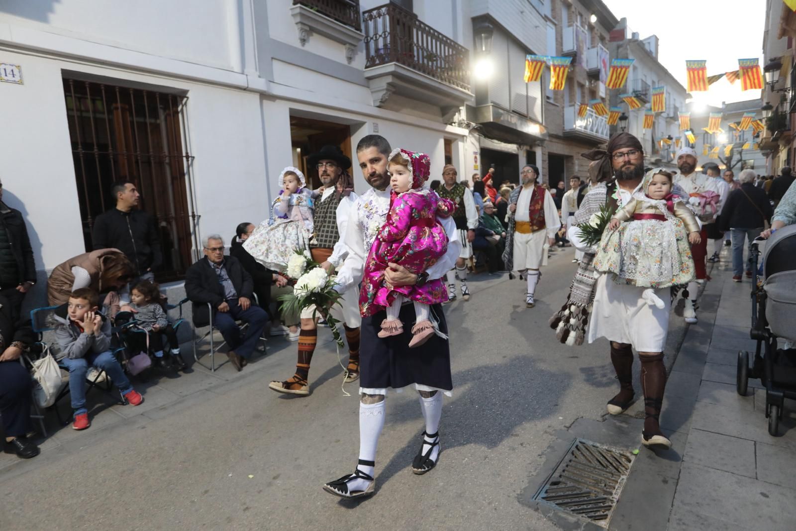 Búscate en la ofrenda a la Virgen en Torrent