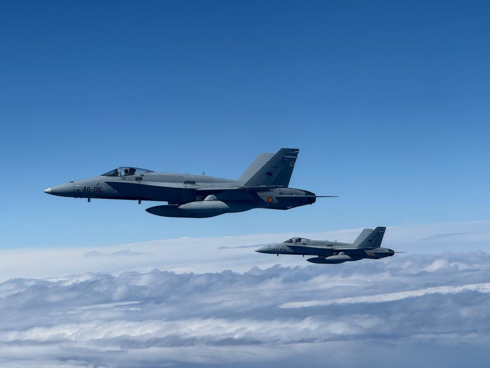 Primer repostaje de los F-18 de la Base Aérea de Gando con el nuevo A330 MRTT