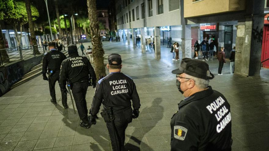 Operativo anterior de la Policía Local en la zona de El Cuadrilátero. | | ANDRÉS GUTIÉRREZ