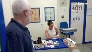 Las administraciones hacen "su agosto" con la venta de la Lotería de Navidad: "Es un plus durante el verano"