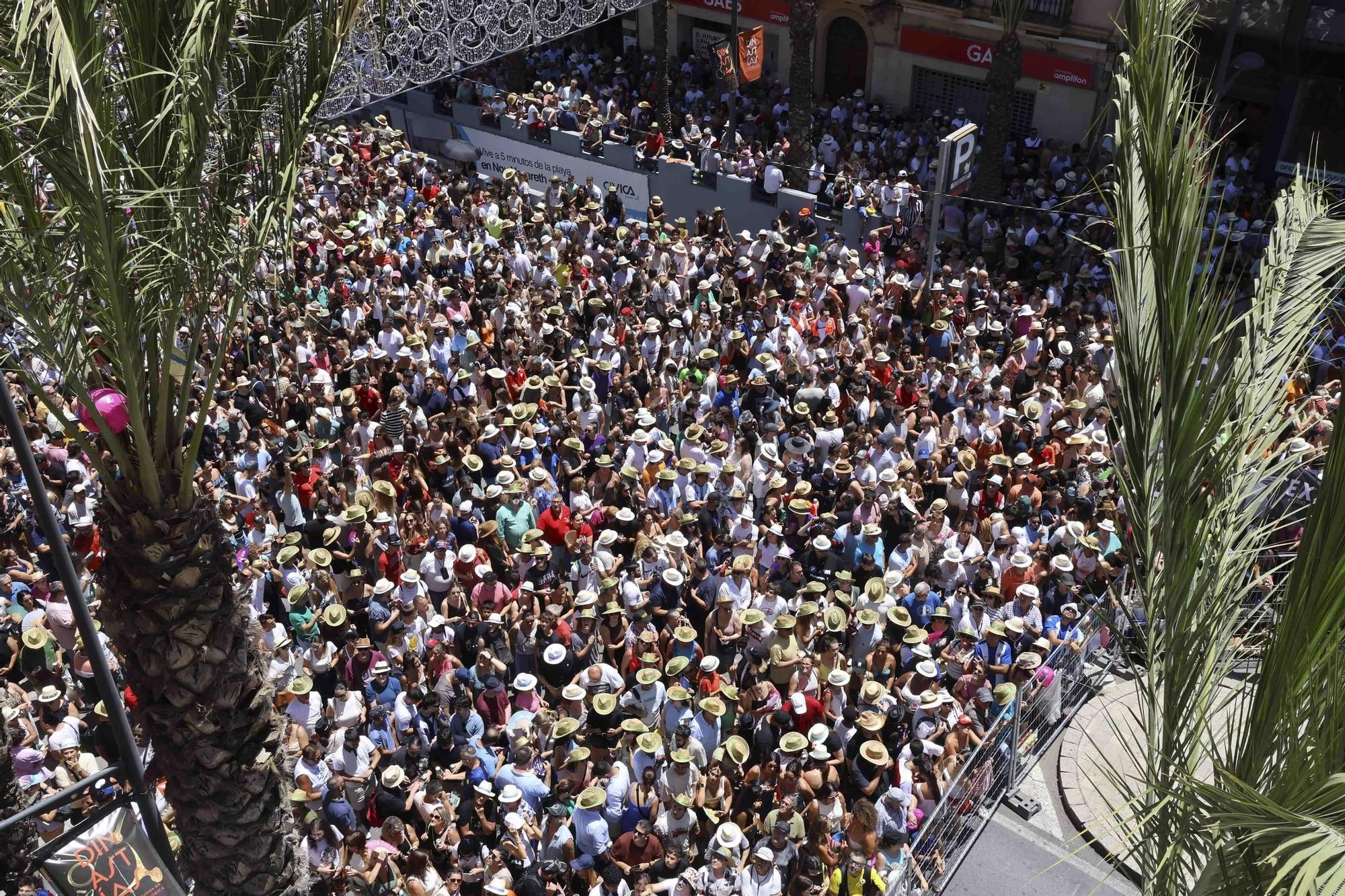 Vista desde arriba: Las imágenes de la mascletà de este viernes 21 de junio