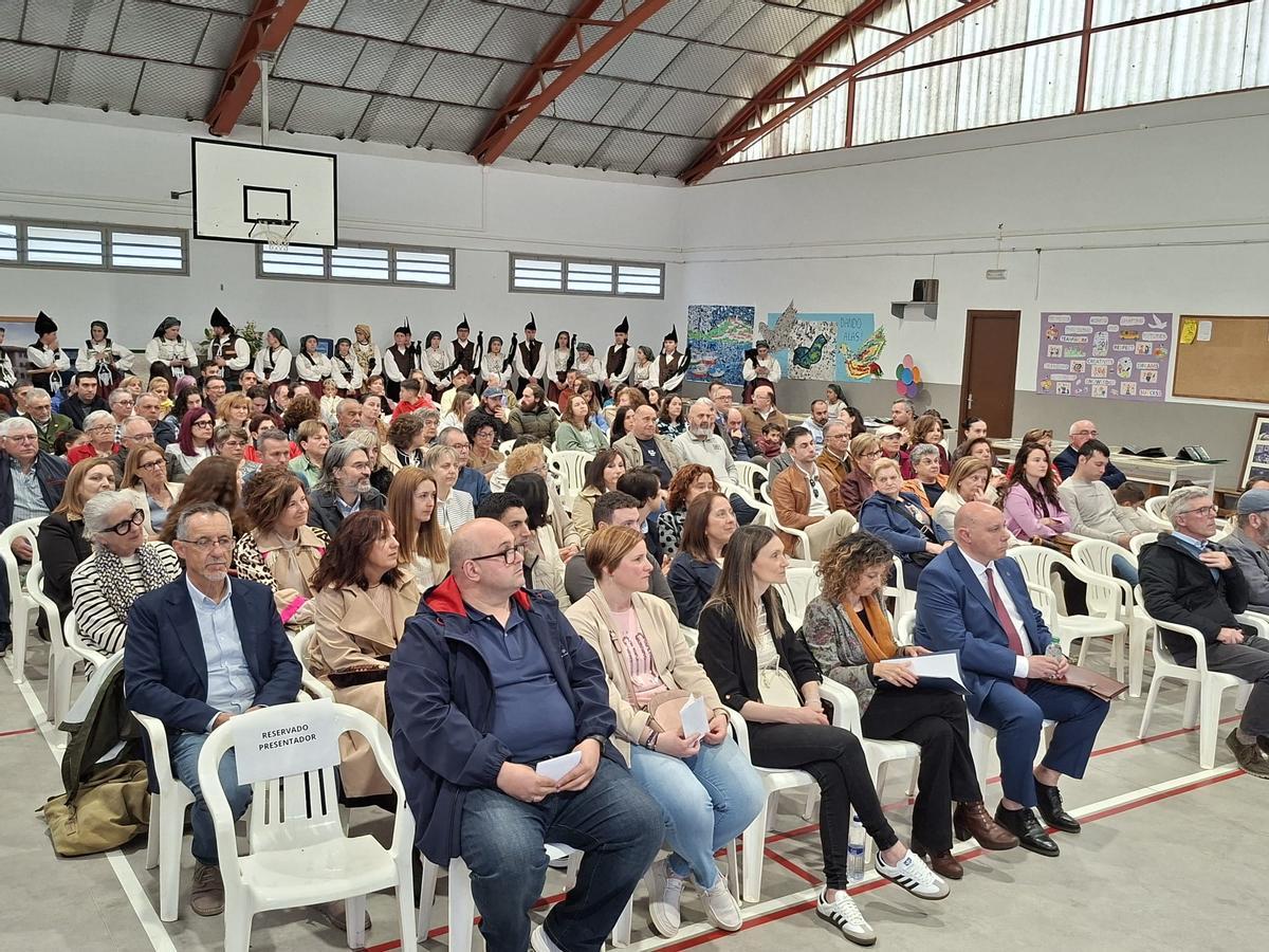 En imágenes: el colegio La Paloma de Castropol celebra su medio siglo de historia