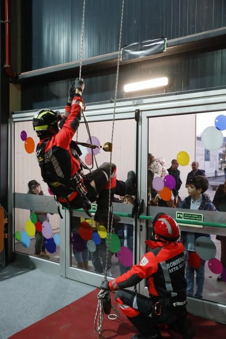 Exhibición de Bomberos Gijón en Mercaplana