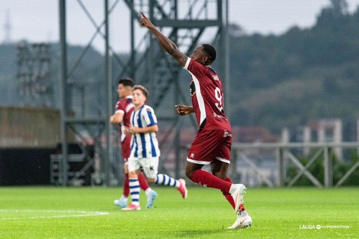 El gol de Ousmane Camara a la Real Sociedad B.