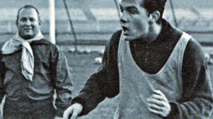 Beckenbauer, durante un entrenamiento en su primera época en el Bayern.