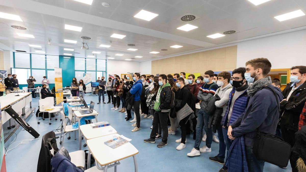 La ESTCE acoge una nueva edición de la jornada de presentación de las empresas colaboradoras con el Grado en Ingeniería Informática