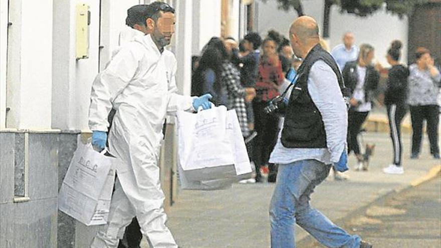 Detenido tras hallar el cadáver de una mujer en una maleta