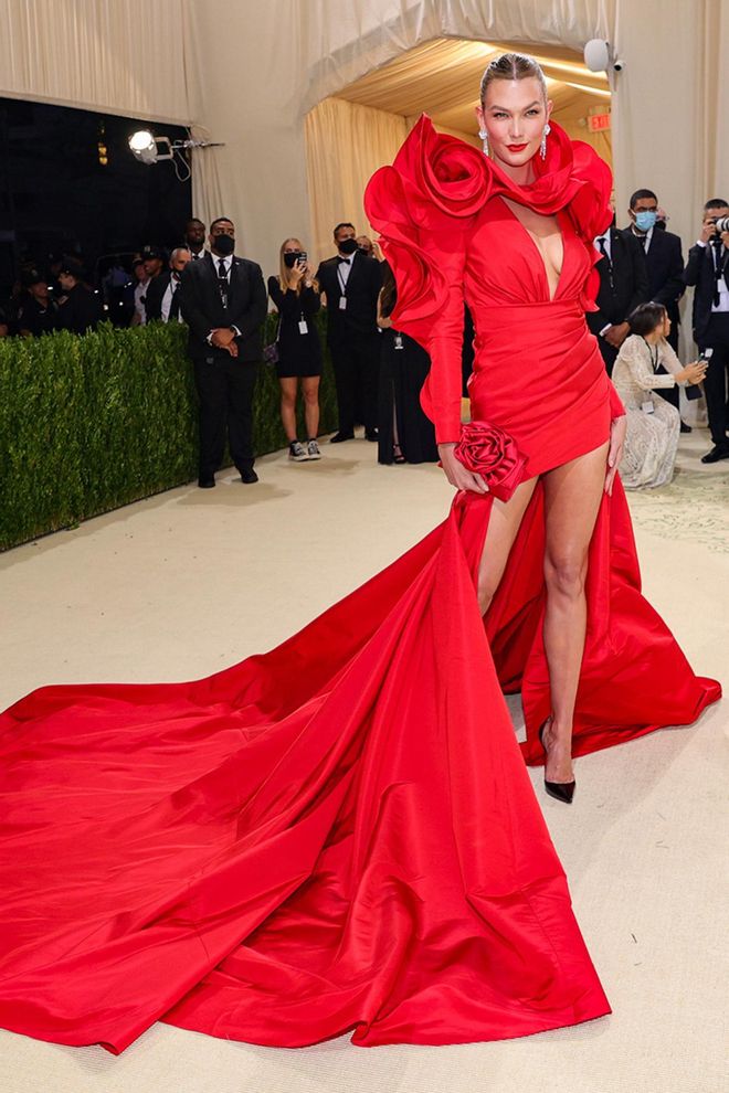 Karlie Kloss en la Gala MET 2021