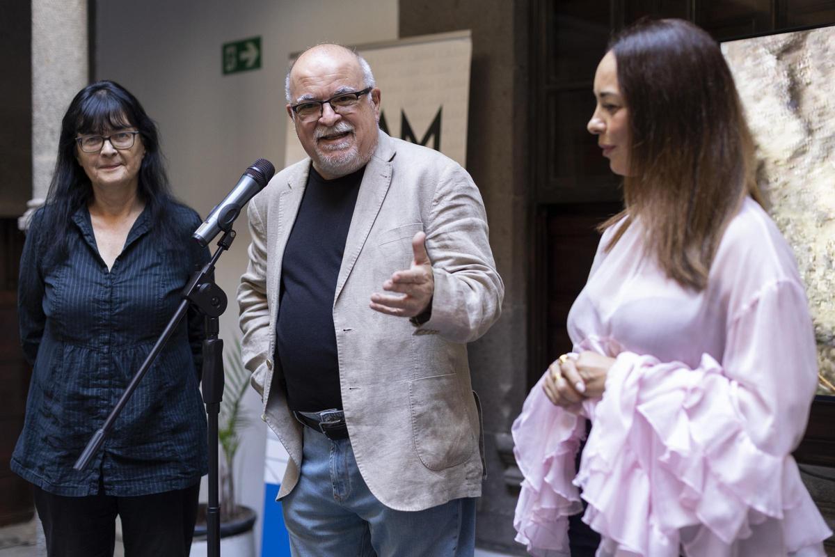 De izquierda a derecha, María Pallier, Orlando Britto y Guacimara Medina.