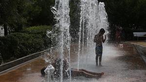 zentauroepp44494571 barcelona 30 07 2018  verano   ola de calor  fuentes de la a180804120833