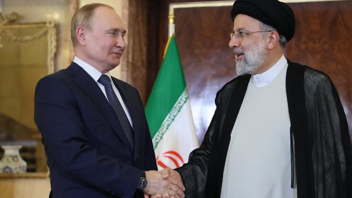 Russian President Putin visits Iran