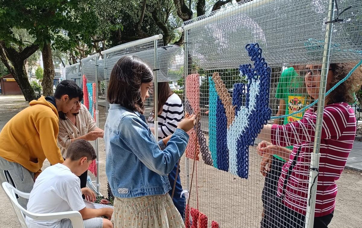 Algunas piezas del mural en ciernes.