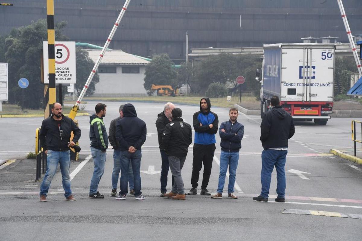 La planta de A Grela genera 400 empleos directos y la asturiana, 300.
