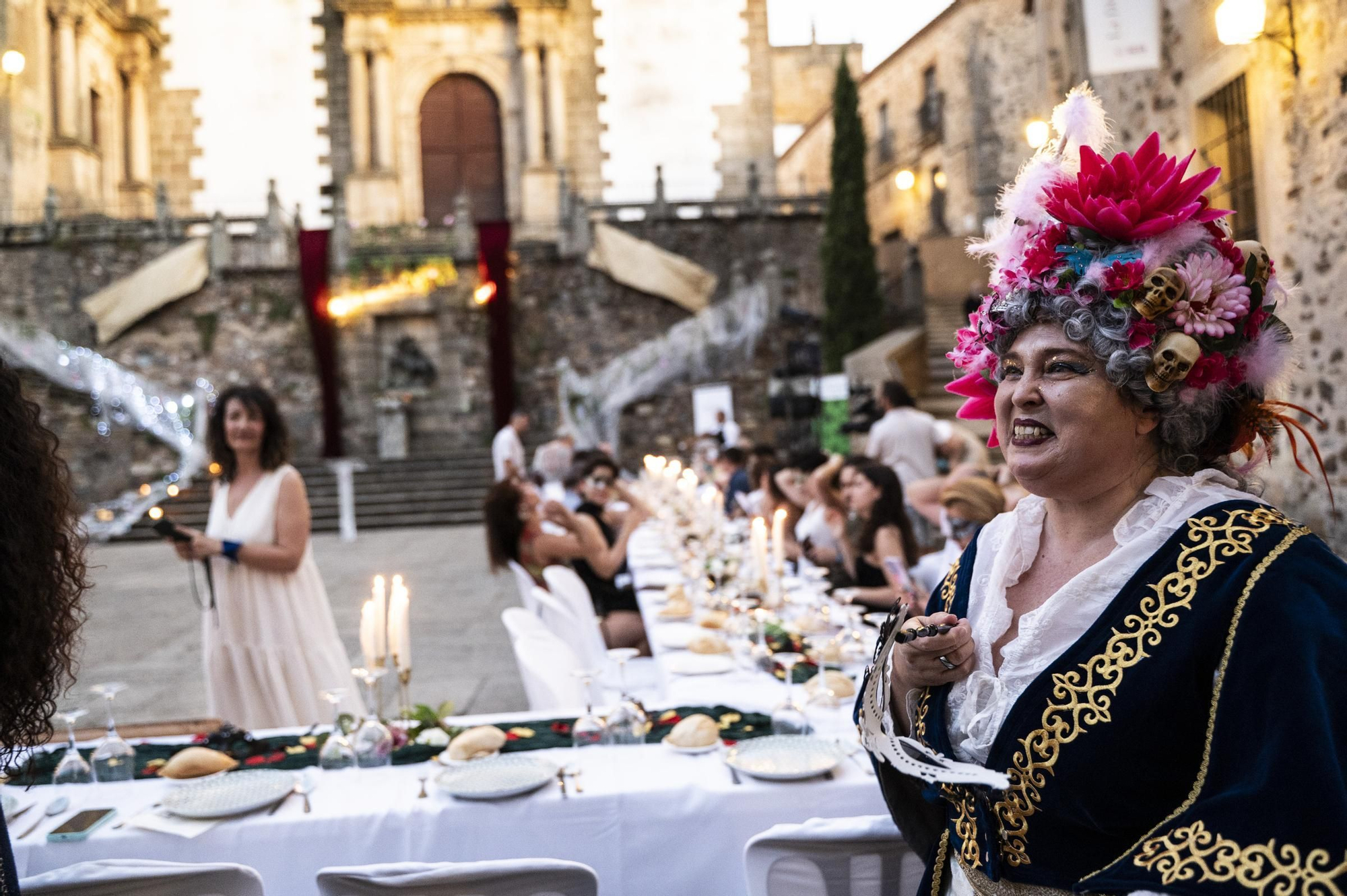 Fotogalería | El Festival de Teatro Clásico de Cáceres se despide con una baile de máscaras