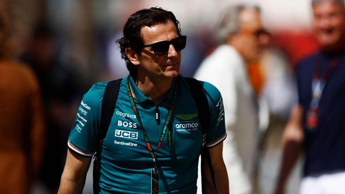 Pedro de la Rosa, embajador de Aston Martin, en el paddock de Suzuka
