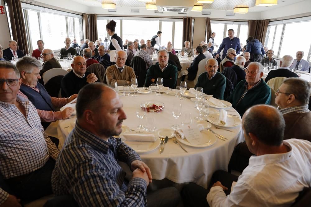 Distinción de nuevos socios de honor del Sporting.