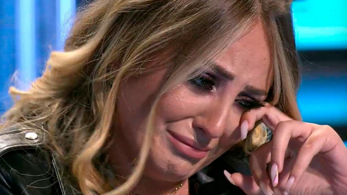 Sale a la luz el comunicado de lo que supuestamente les pasó a los hijos de Rocío Carrasco cuando convivían con ella: "Los encerraba..."