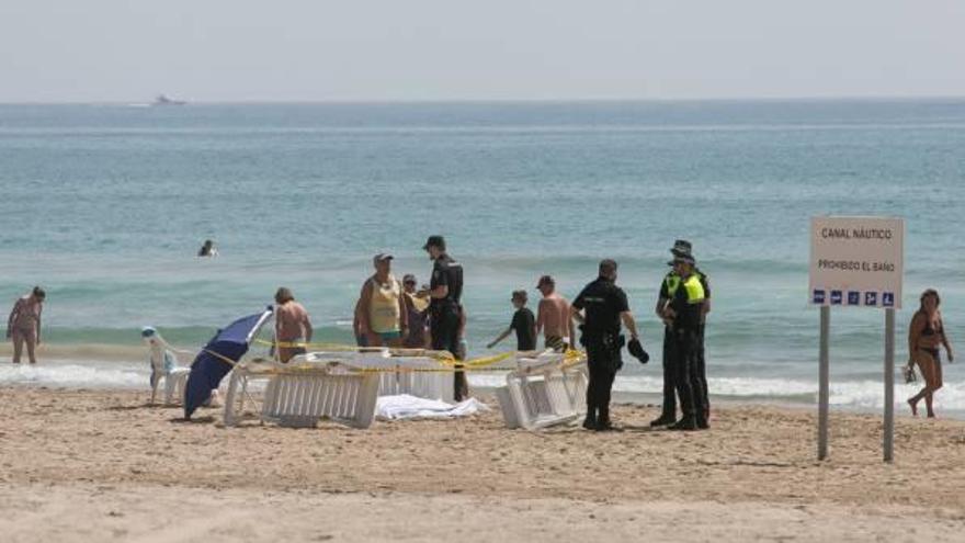 Fallece una bañista en la playa de San Juan